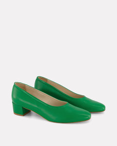 Oya Culford heel in bright emerald green, low heel women's shoes for extended sizes.