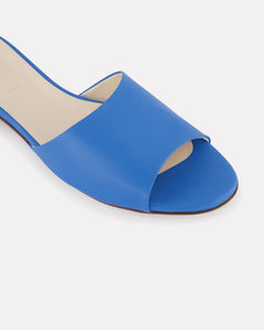 Oya Layla blue slide low heel perfect summer shoe for plus or extended sizes close up photo of details.